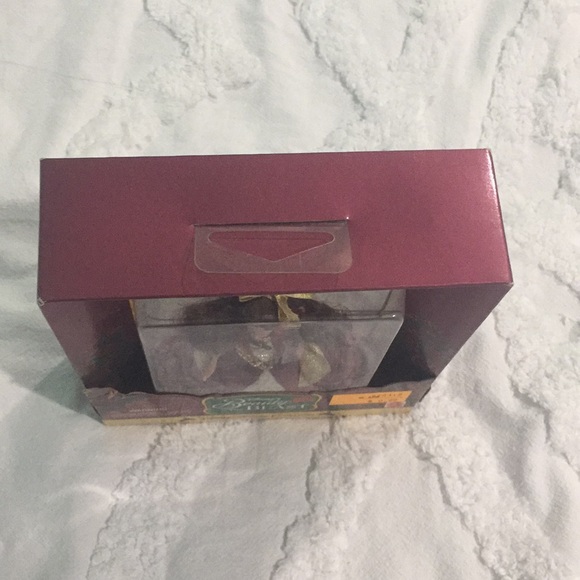 Disney Belle - petite holiday princess doll with stand - Picture 5 of 7